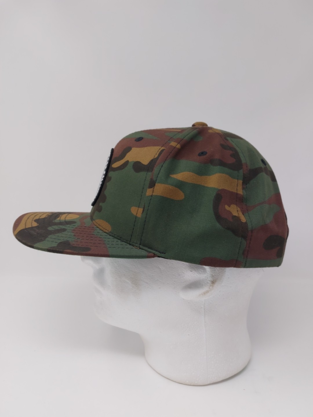 Halibut Buttwhackers Patch Logo Camo Snapback Hat… - image 4
