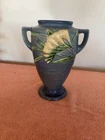 VTG Roseville Pottery Vase Freesi Pattern 121-8 (last One)
