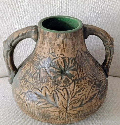 VINTAGE RED WING POTTERY BRUSHWARE DAISY VASE # 127