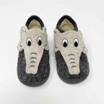 baby slippers size 3.5