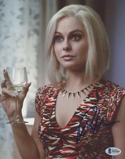Rose McIver "iZombie" AUTOGRAPH Signed 'Olivia Moore' 8x10 Photo Beckett BAS