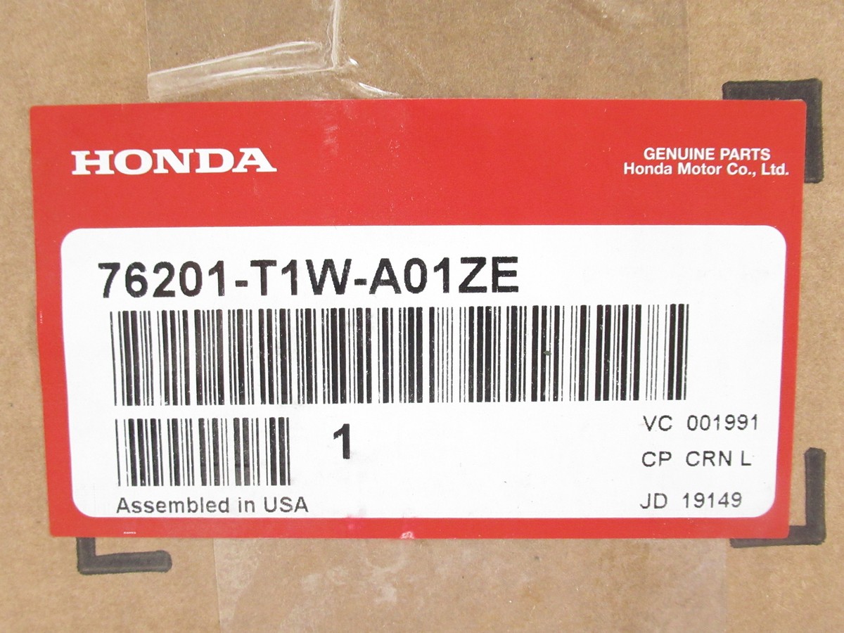 Genuine OEM Honda 76201-T1W-A01ZE Right Side Mirror Skull Cap