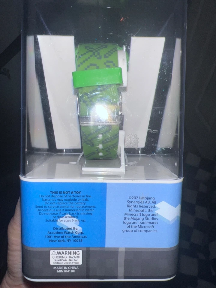 Minecraft Touchscreen Watch Interactive Smart Watch (Model MIN4045AZ) SEALED NEW - Image 2 of 2