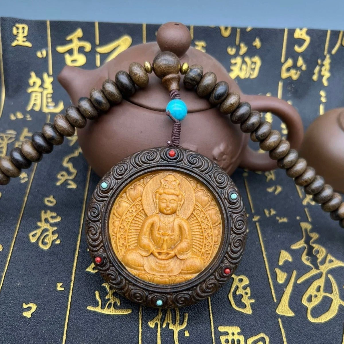 Natural Agarwood Carving KWAN-YIN Buddha Pendant Beads Necklace Blessing Jewelry