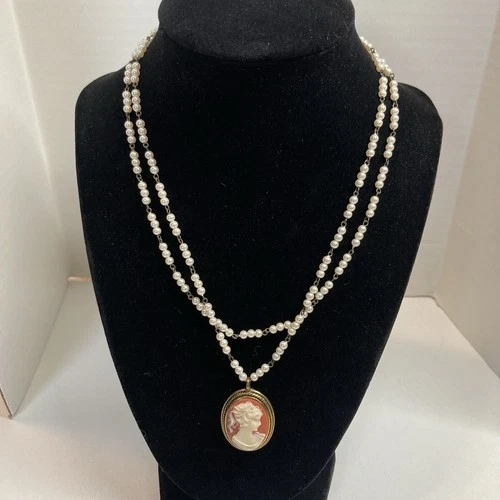 Vtg CAROLEE Double Strand Faux Pearl Cameo Necklace Pendant Victorian Style 16"