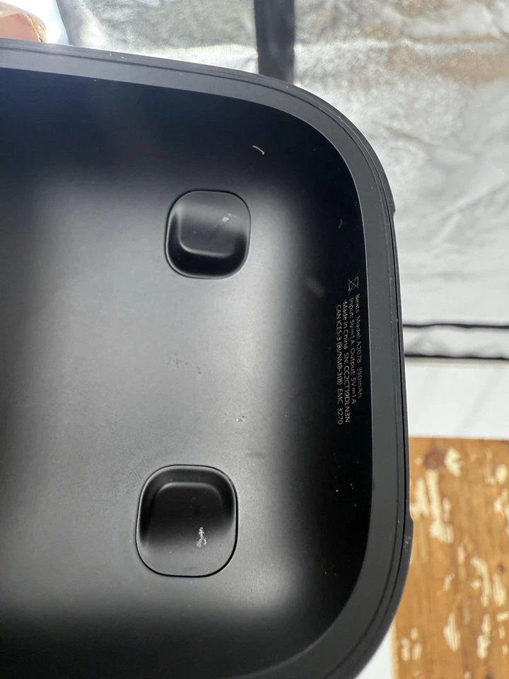 Beats Pro 充电盒 — 第 4/4 张图片