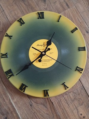 Record Vinyl Clock