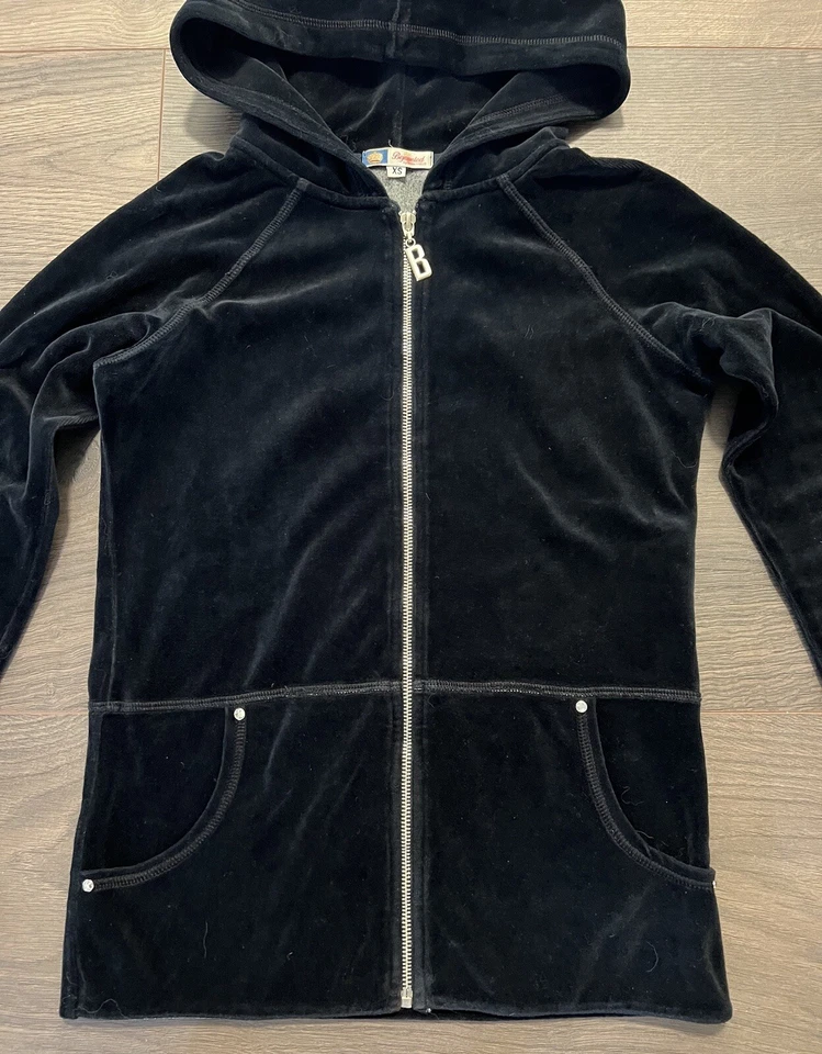 Sudadera con Capucha Bejeweled by Susan Fixel Fleur Crystals Terciopelo Talla XS Negra Foto 3 de 3