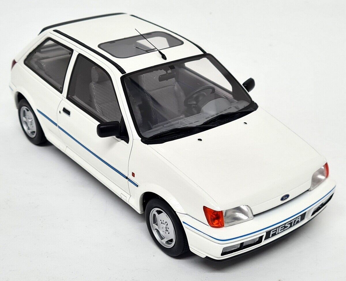 Otto 1/18 - Ford Fiesta XR2i 1989 White Resin Scale Model Otto 1/18 - Ford Fiesta XR2i 1989 White Resin Scale Model
