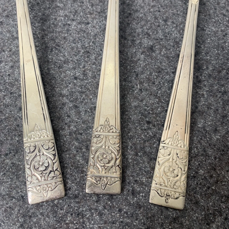 National Silver Co. KES Inauguration Floral Silverplate Spoon, Fork & Pie Server - Image 2 of 4