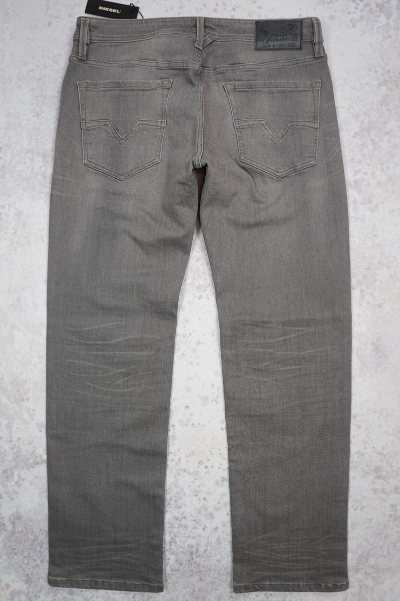 BNWT NEW DIESEL LARKEE RB008 REGULAR STRAIGHT JEANS MEN BNWT NEW DIESEL LARKEE RB008 REGULAR STRAIGHT JEANS MEN