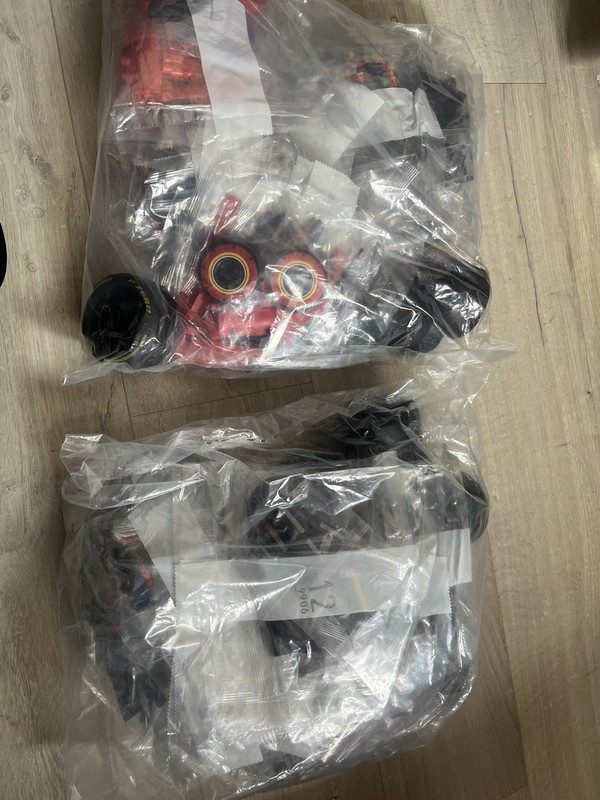 LEGO Technic Ferrari SF-24 F1 And Mercedes W14 F1