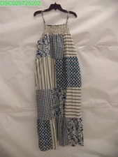 NWT- Women's Universal Thread Blue/White Dress Size: M, 195995619204