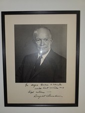 Dwight d Eisenhower autographed picture written to Seattle mayor Gordon Clinton