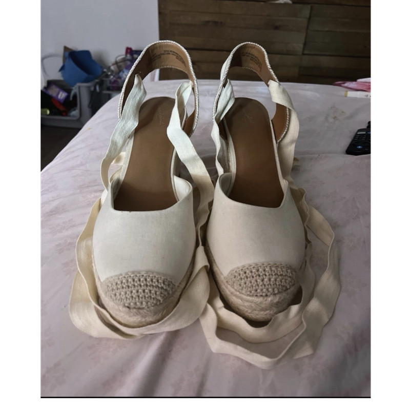 Women’s Size 11 Beige Canvas Espadrille Wedge Heel Closed Toe Ankle Wrap