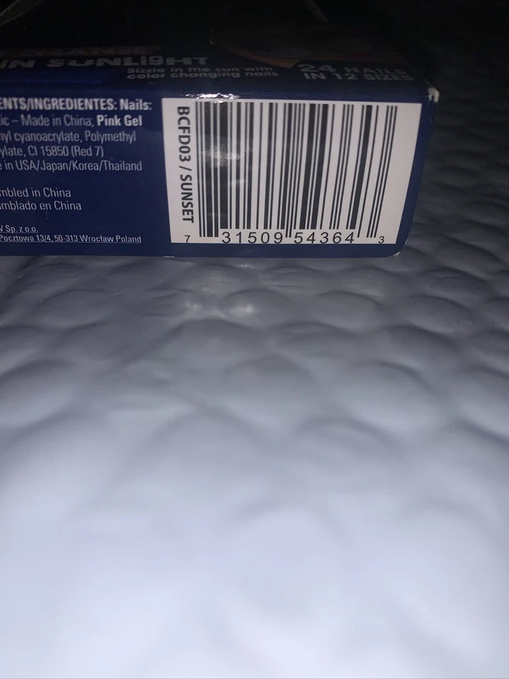 **LOOK** 2 Packs of Broadway Diva Color Changing Nails #54364 BCFD03 (Sunset) - Image 4 of 4