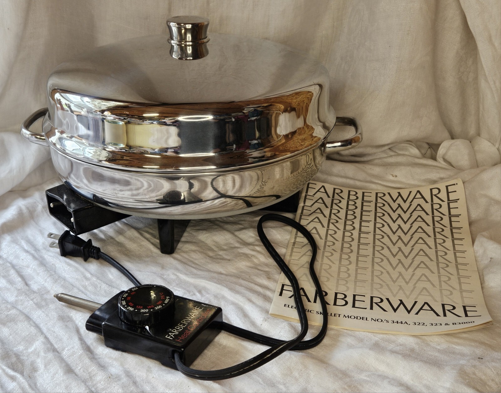 FARBERWARE Stainless Steel 12" Electric Skillet w/ Lid Model 344A WORKS