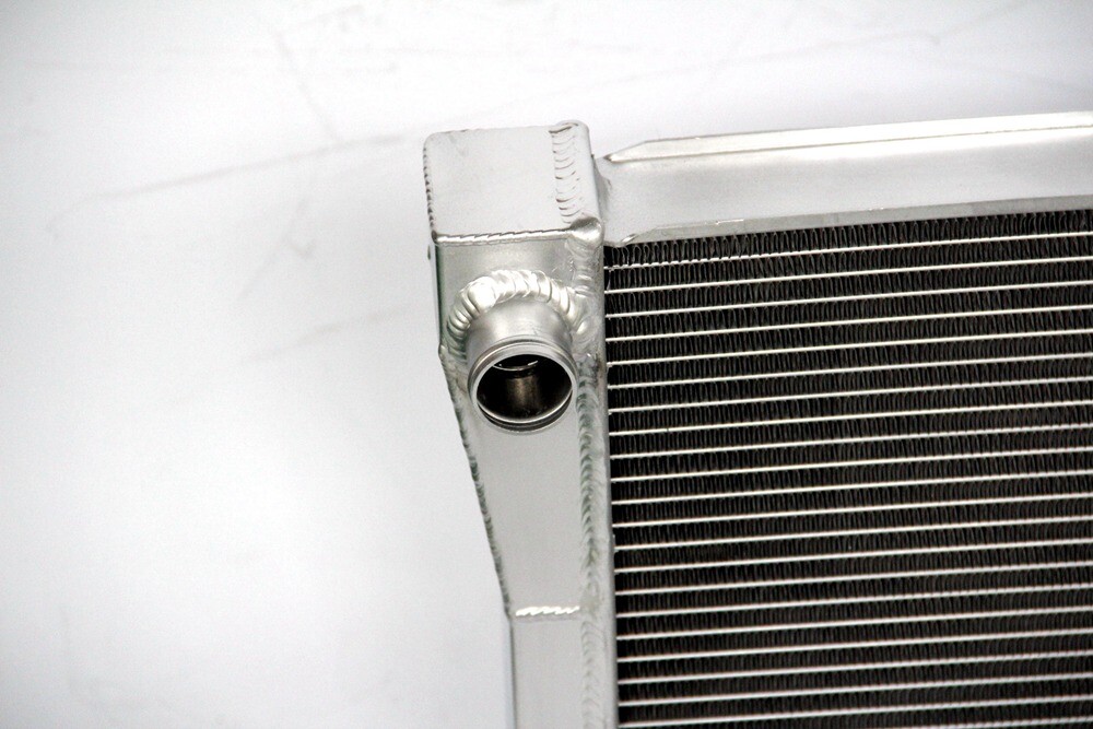 All Aluminum Radiator For 1984-1990 Chevy Corvette & S10 V8 Conversion – 3 Row, Crossflow, Manual/Auto