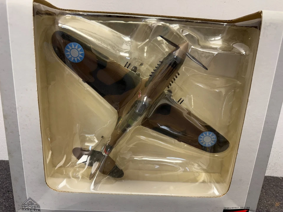 SPECCAST #44003 Diecast P-40 Warhawk Airplane Collector Bank in Box - NIB - Image 2 of 4