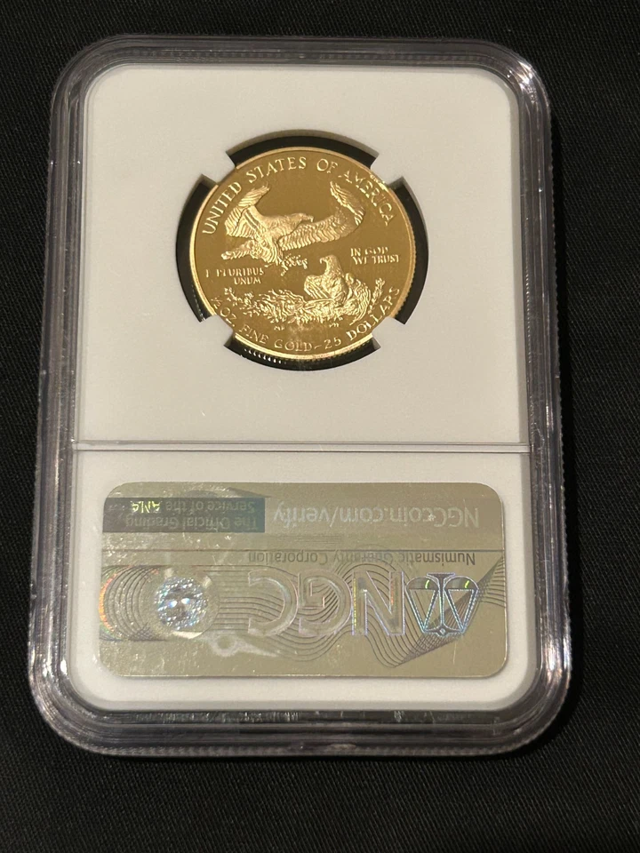 Moneda American Gold Eagle 2005-W 1/2 oz prueba NGC PF70 ultra camafeo Foto 4 de 4