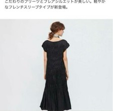 UNIQLO x Ines de la Fressange Satin Twist Pleated Long Dress Black M Used