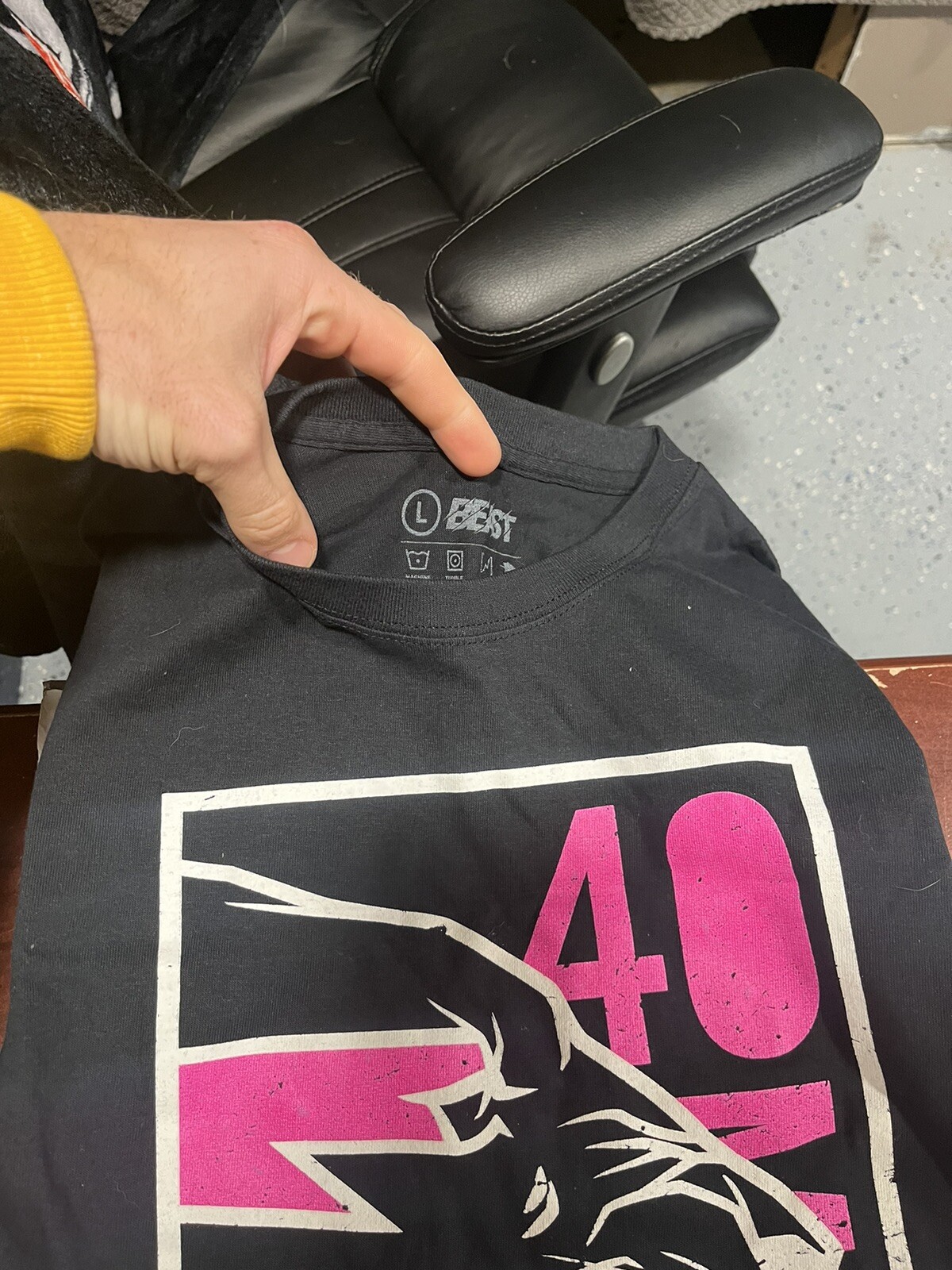 Mr Beast Signed 40 Million Subscribers Shirt! Rare Heart READ DESCRIPTION image 2