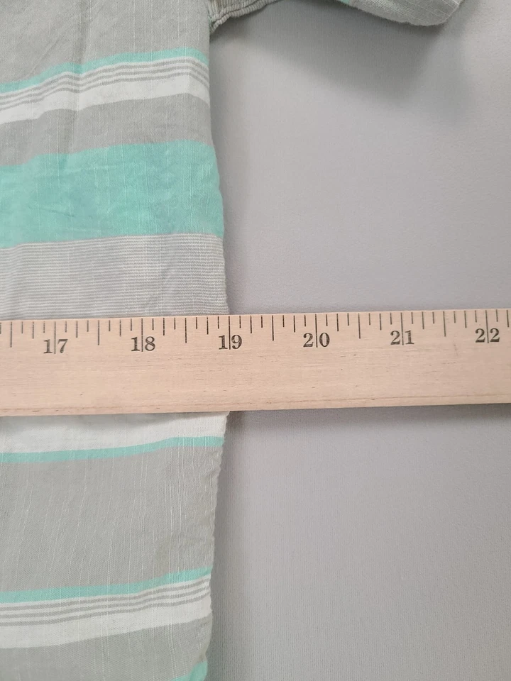 Free Planet Shirt Mens Medium Gray Button Up Casual Comfort Outdoors - Image 4 of 4