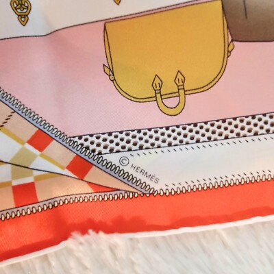 HERMES Soie Vintage Confort En Automobile Carre 70 Silk Scarf