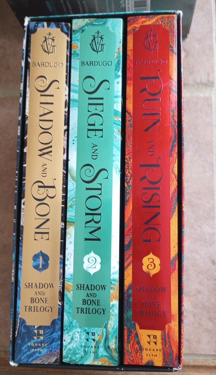 The Shadow and Bone Trilogy Ser.: The Shadow and Bone Trilogy Boxed Set ...