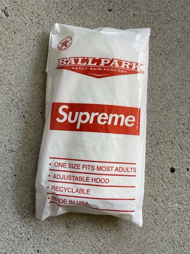 SUPREME BALLPARK RAIN PONCHO BOX LOGO NEUF DANS SON SAC