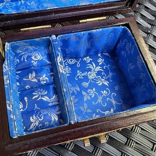 Vintage Chinese wood Jewelry Box w/Brass accents Iaid Blur silk lining - Picture 9 of 13
