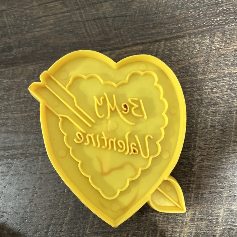 Vintage 1970's Stanley Home Products Be My Valentine Heart Arrow Cookie Cutter