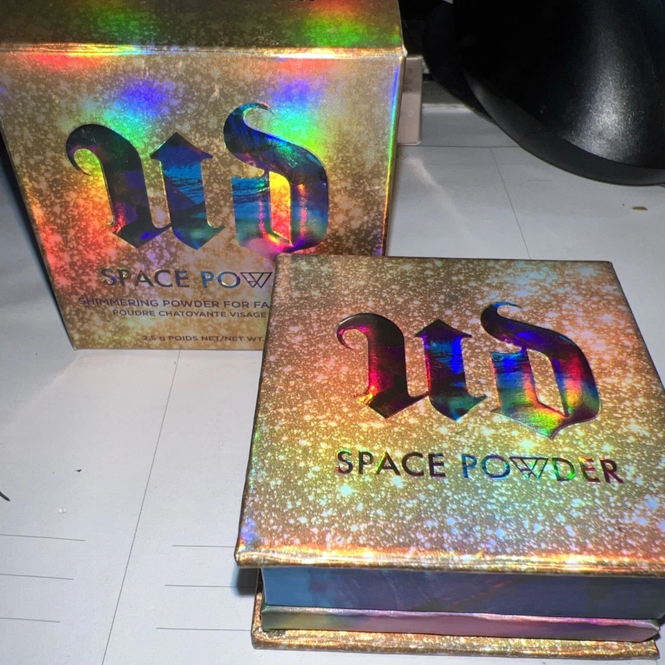 Urban Decay Elements Space Powder For Face & Body, 0.08-oz. Travel Size - Image 3 of 4