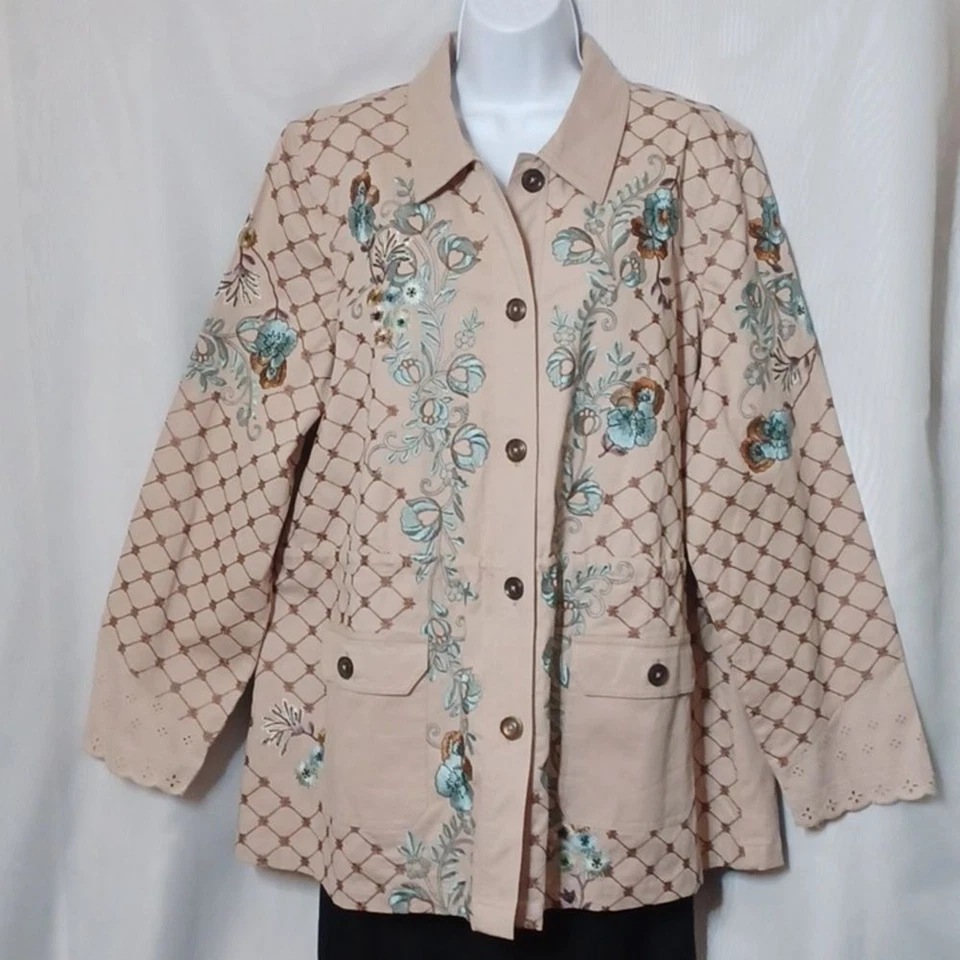 LOGO Lavish by Lori Goldstein Embroidered Tan Boy Friend Jacket. L - Image 4 of 4