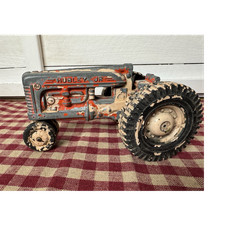 Hubley Vintage Cast Iron Toy Tractor Farm