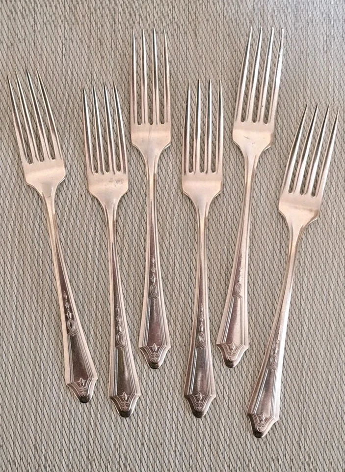 Lote de 6 tenedores de cena Oneida 1923 DUCHESS Tudor Plate Community Silverplate 73/8" Foto 2 de 4