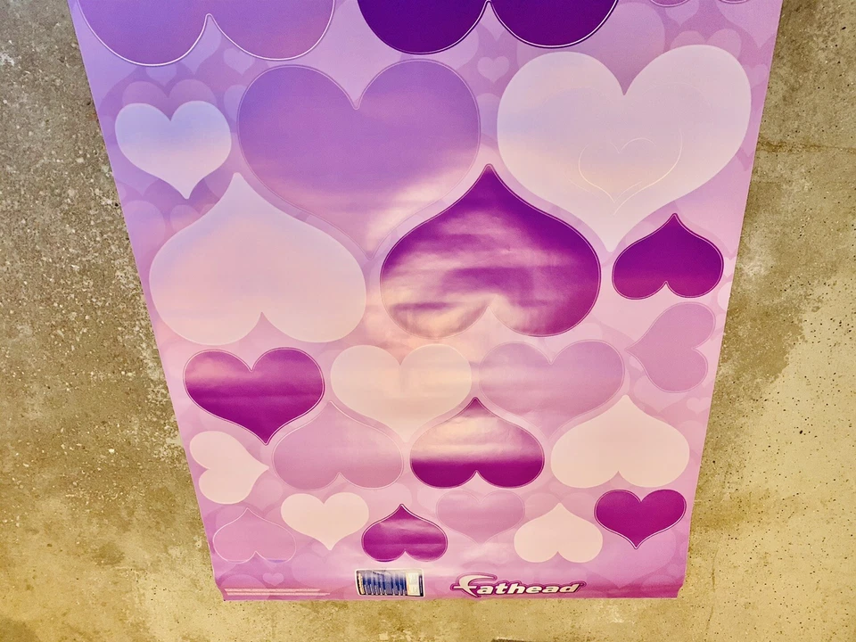 Calcomanías adhesivas de pared FATHEAD para dormitorio de niñas, excelente estado - ¡¡31 CORAZONES MORADOS!! 💜 Foto 4 de 4