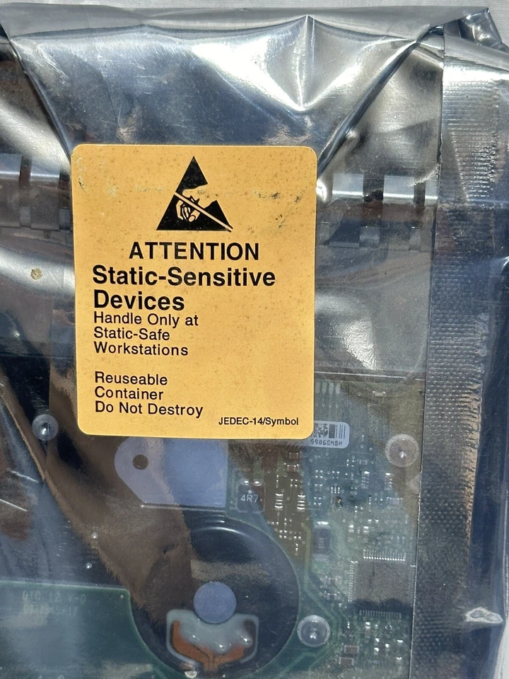 IBM System X 40K1043 - IBM FRU 39R7348  73 GB SAS HDD 15K RPM with Caddy- New - Image 4 of 4