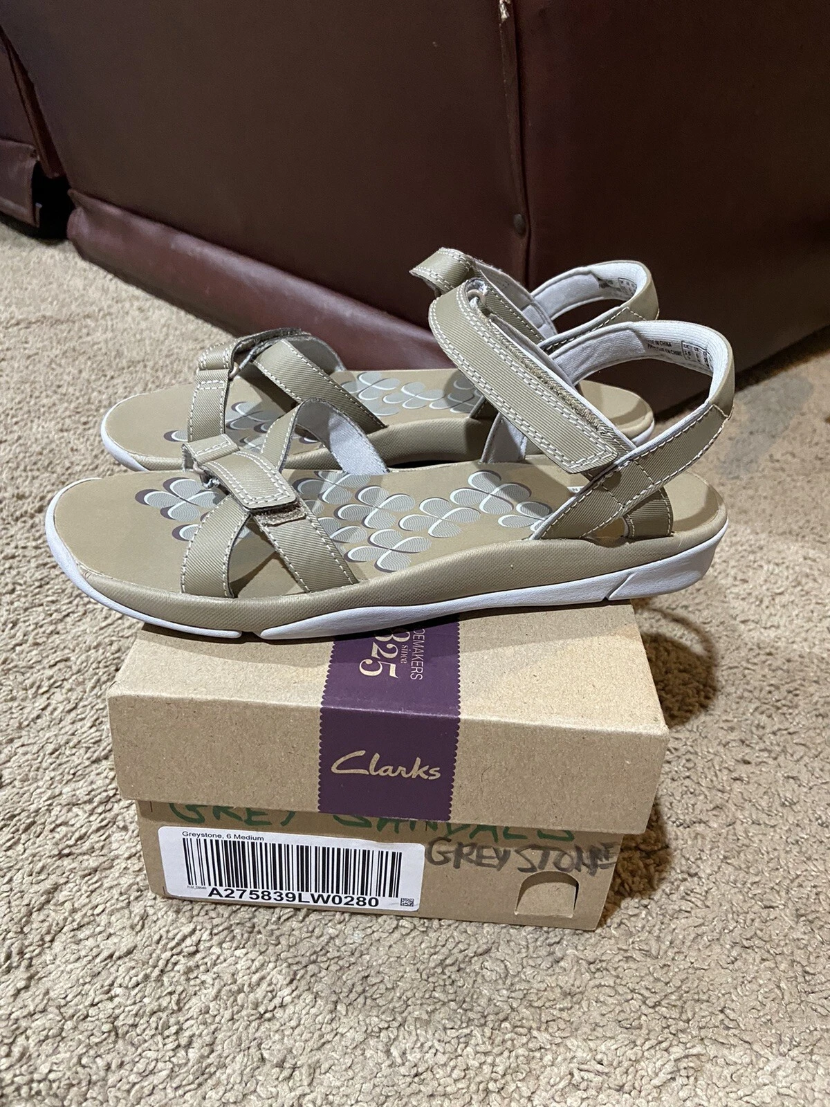 Sandali Clarks Collection Tresca Trace in pietra grigia cinturino donna taglia 6M scatola