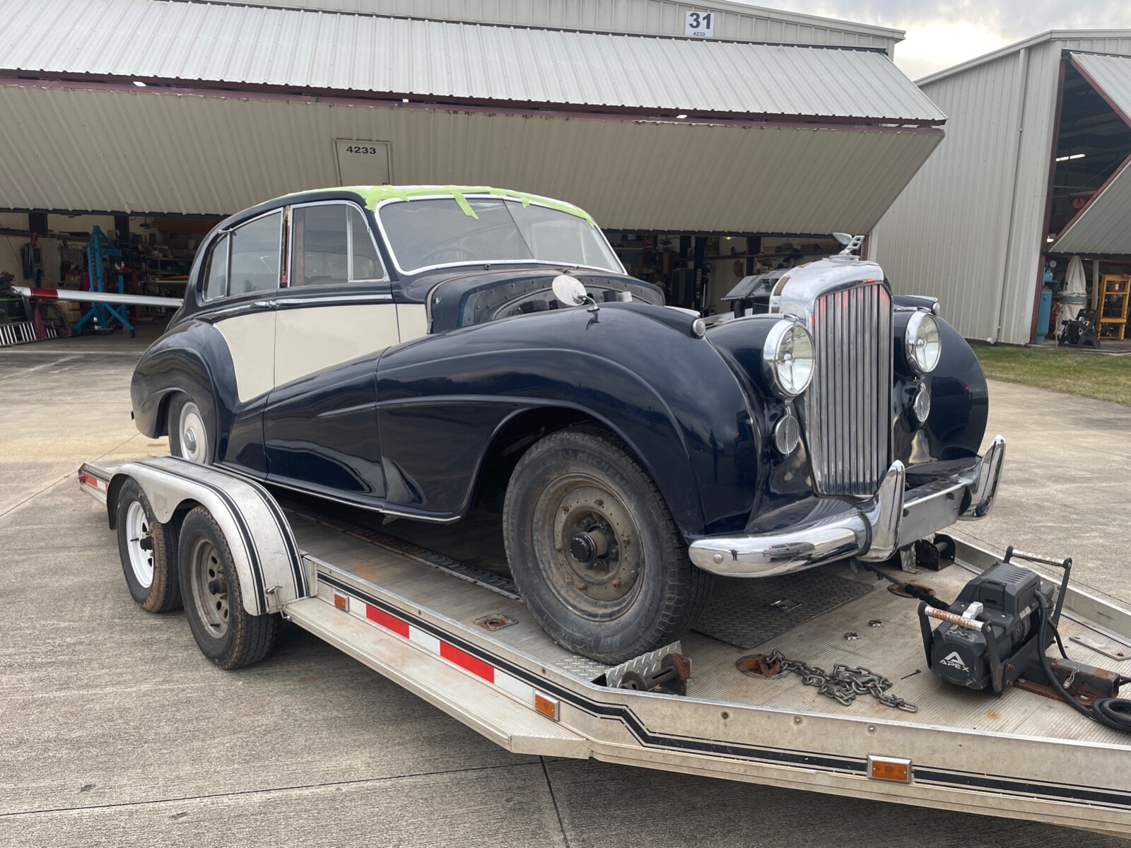 COACHBUILT ROLLS ROYCE BENTLEY HINGES. THE WORLDS LARGEST 1946-65 USED INVENTORY