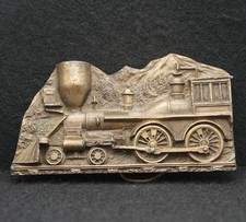 WD09109 VINTAGE 1977  STEAM LOCOMOTIVE  RAILROAD BRASS PLATED BELT BUCKLE