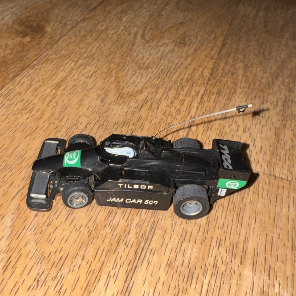 Трассовая автомодель Tyco TCR Total Control Racing Quaker State Formula 1 Indy Run - Изображение 3 из 4