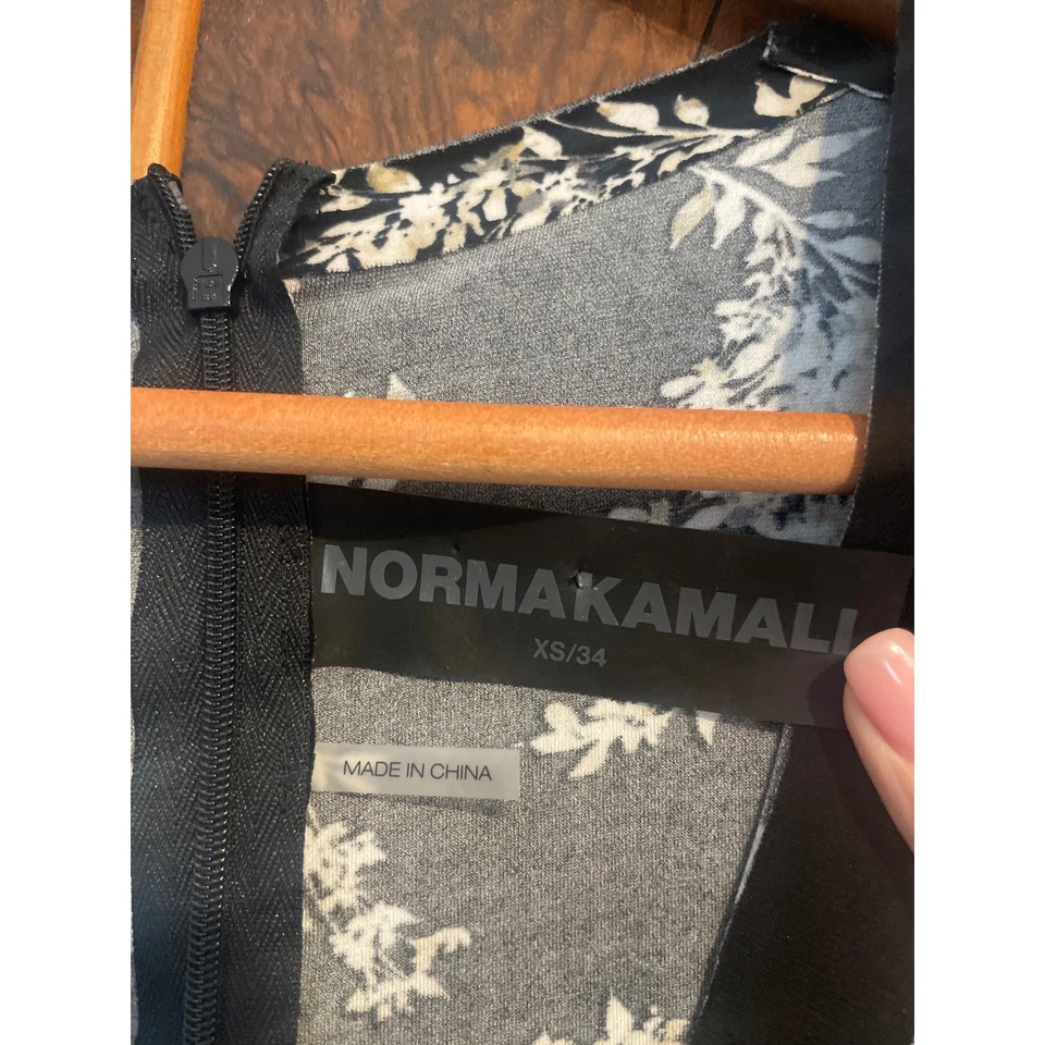 Mono fruncido estampado floral NORMA KAMALI ELÁSTICO AJUSTADO pierna ancha negro talla XS Foto 3 de 4