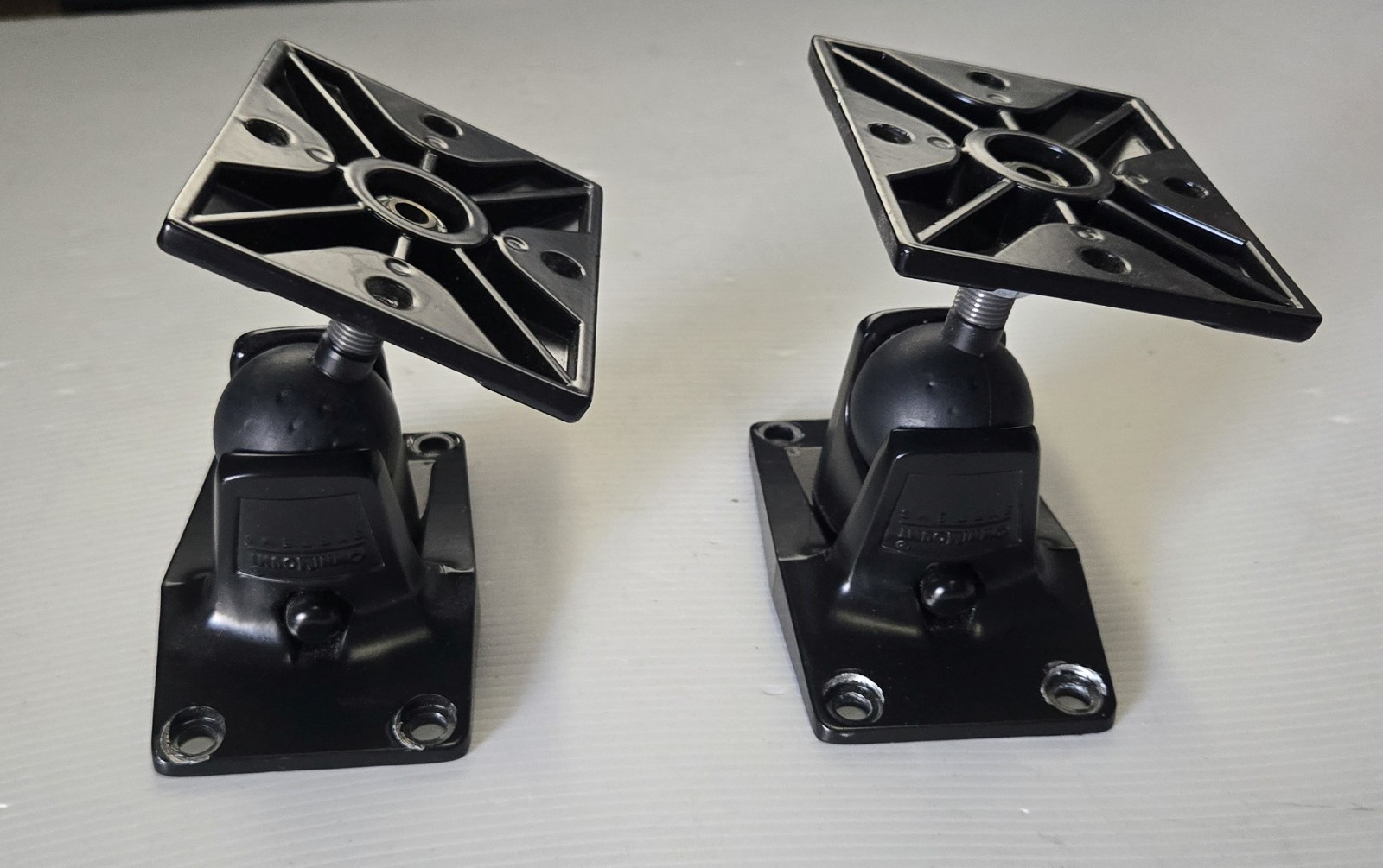 Omnimount Systems 30.0 Speaker Wall Mounts 30 lbs
