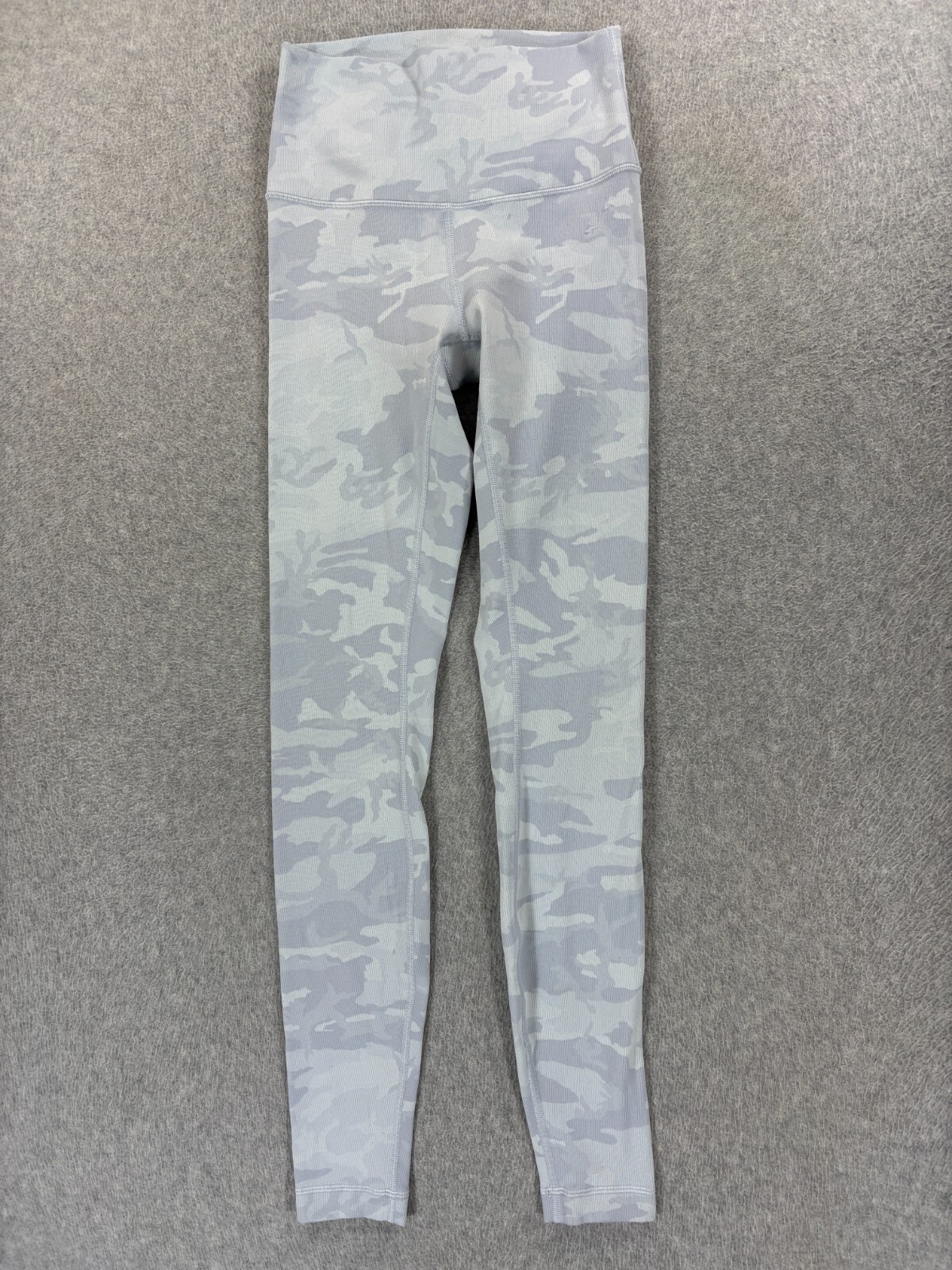 Lululemon Womens Small Gray Camo Compression Leggings