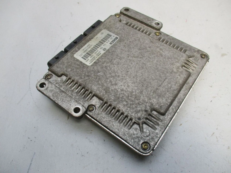 RENAULT MASTER II FURGONE (FD) 2.5 DCI 120 Centralina Motore 8200132188 - Immagine 2 di 4