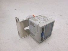 SMC, Pressure Switch, ZSE30-T1-25, 12-24VDC, Used