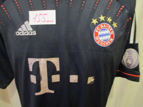 FC Bayern München Adidas Champions League Trikot 2012/13 + Nr.17 Boateng Gr.L - Picture 8 of 9