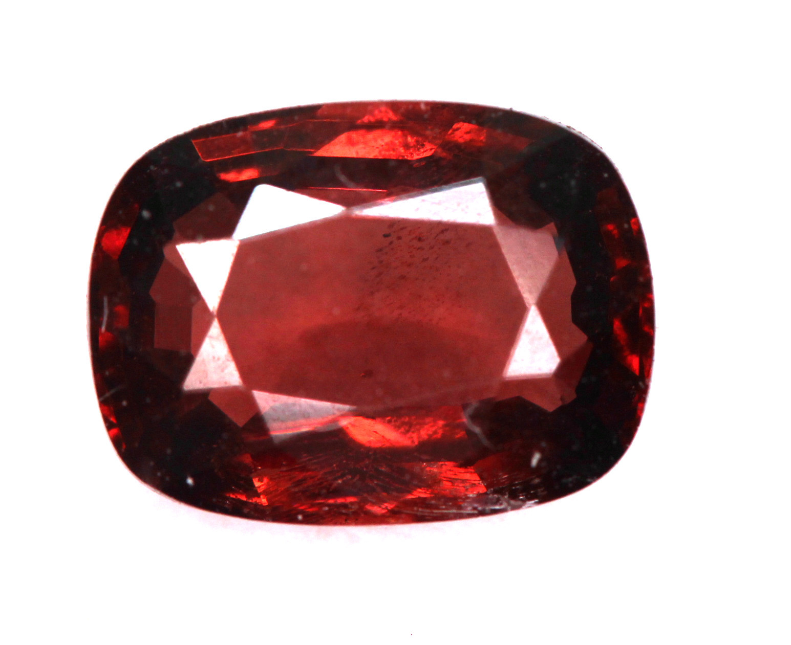 Spinelle rouge brun tanzanien 1,14 ct, la gemme naturelle éclatante pour votre bague de fiançailles