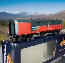 Boxed Bachmann 39-201 BR MK1 Full Brake Super BG Brake Royal Mail Coach Car OO